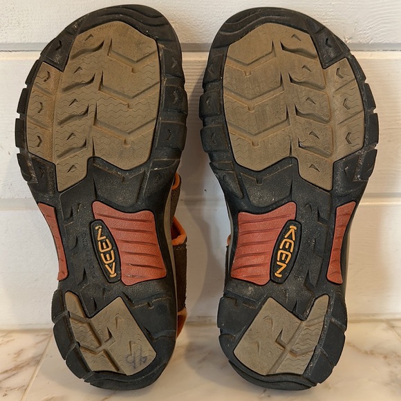 Keen Clearwater CNX Raven/Tortoise Shell Water Sandals Size 9 - Picture 4 of 9